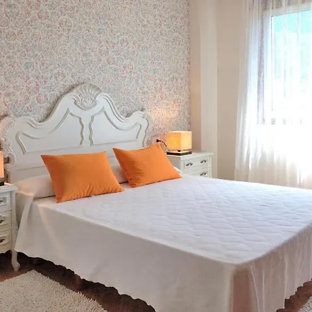 Vila Sleeps 6 Pool Wifi *